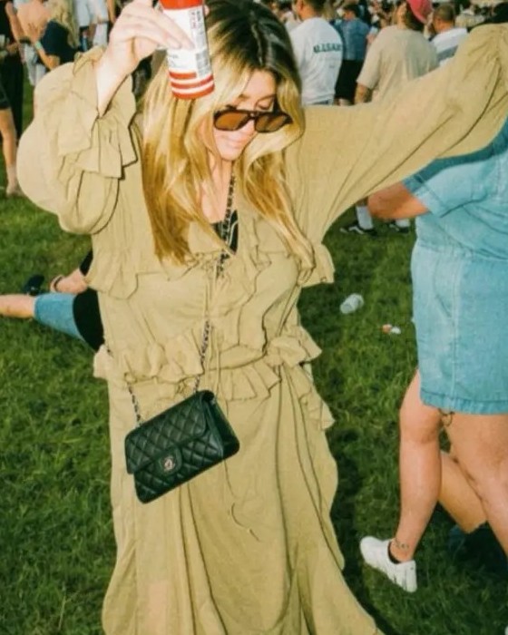 Erin, 27